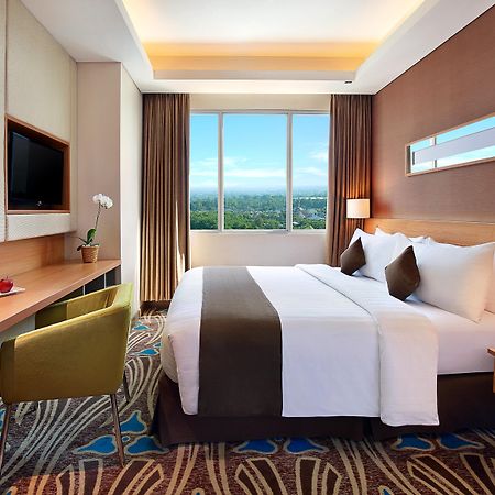 Aston Solo Hotel Екстериор снимка