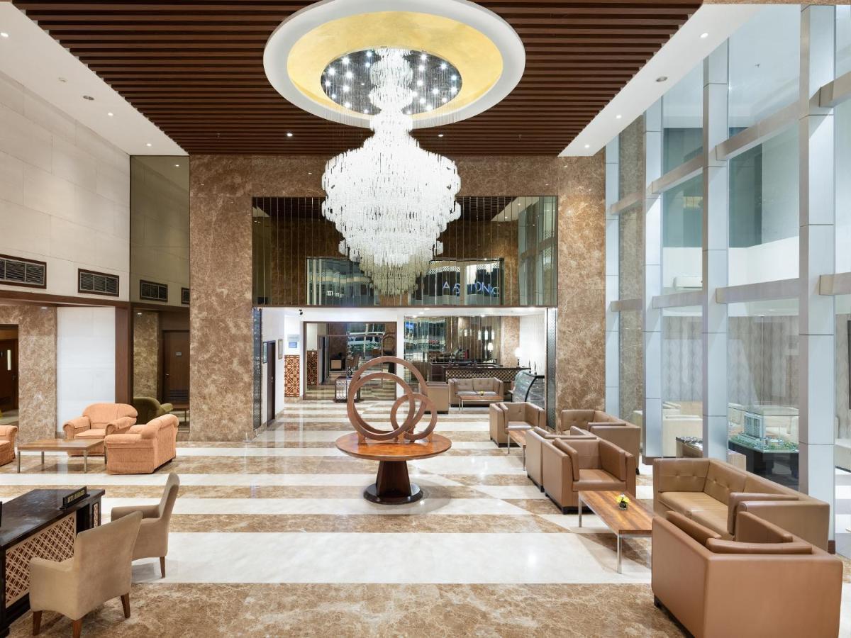Aston Solo Hotel Екстериор снимка