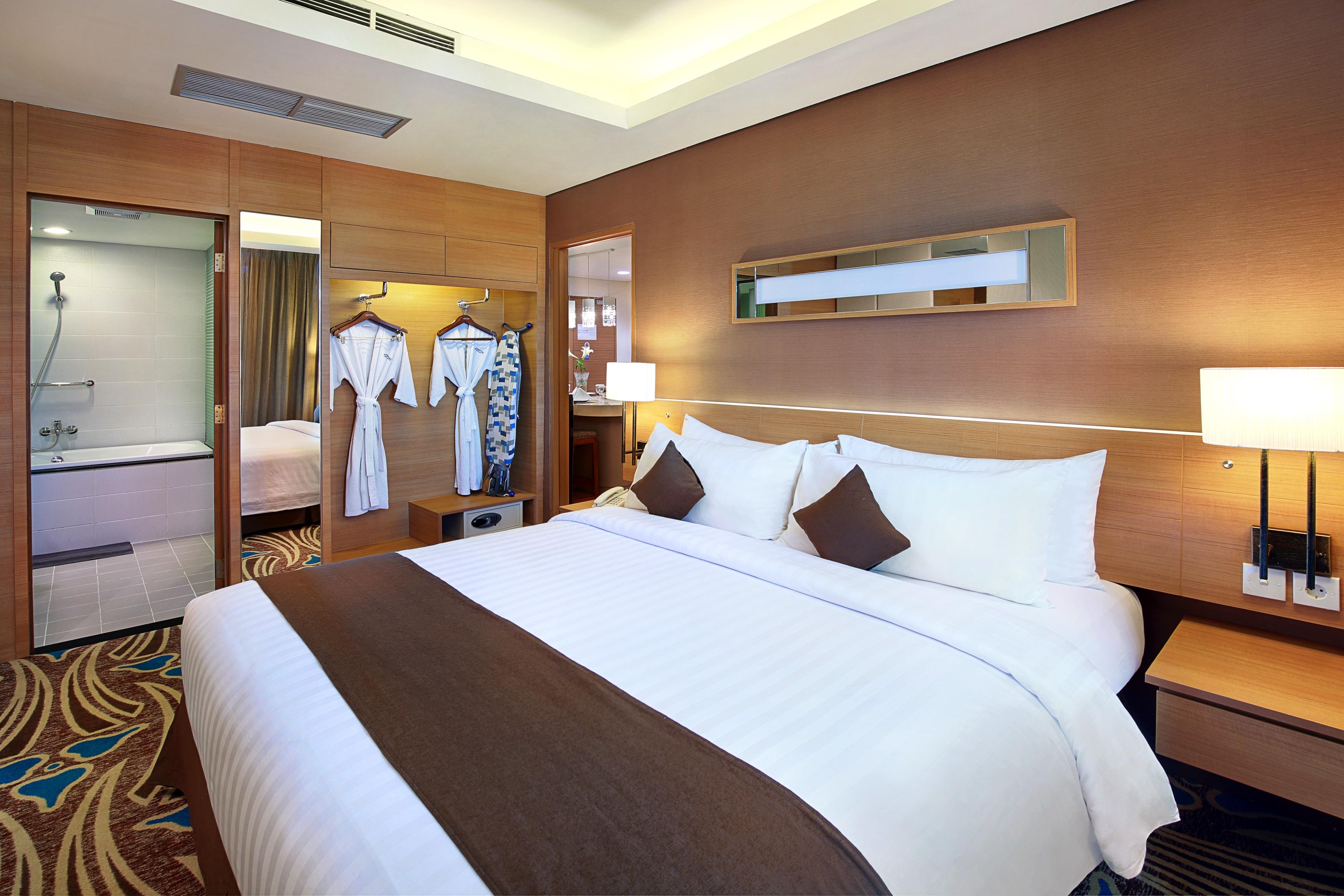 Aston Solo Hotel Екстериор снимка