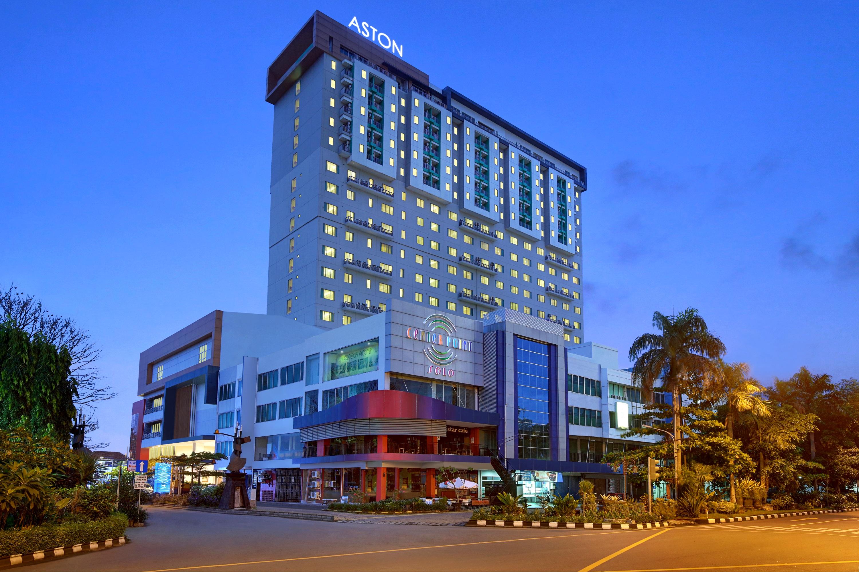 Aston Solo Hotel Екстериор снимка
