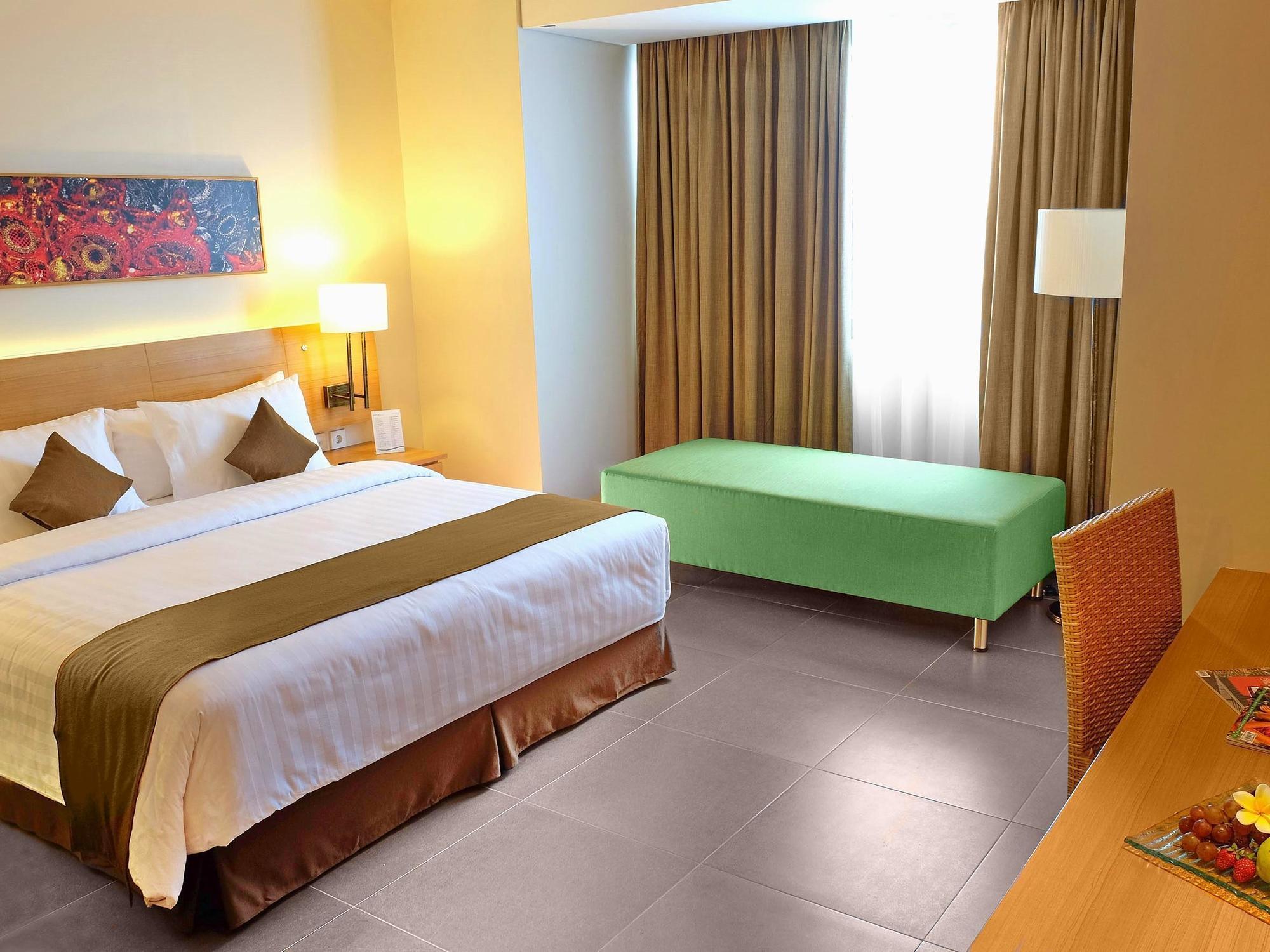 Aston Solo Hotel Екстериор снимка